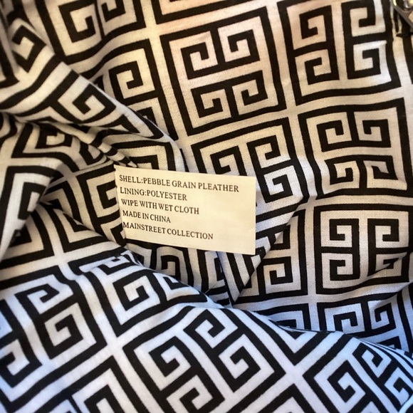 NWOT red faux pebbled leather tote by Mainstreet Collection - Picture 4 of 7